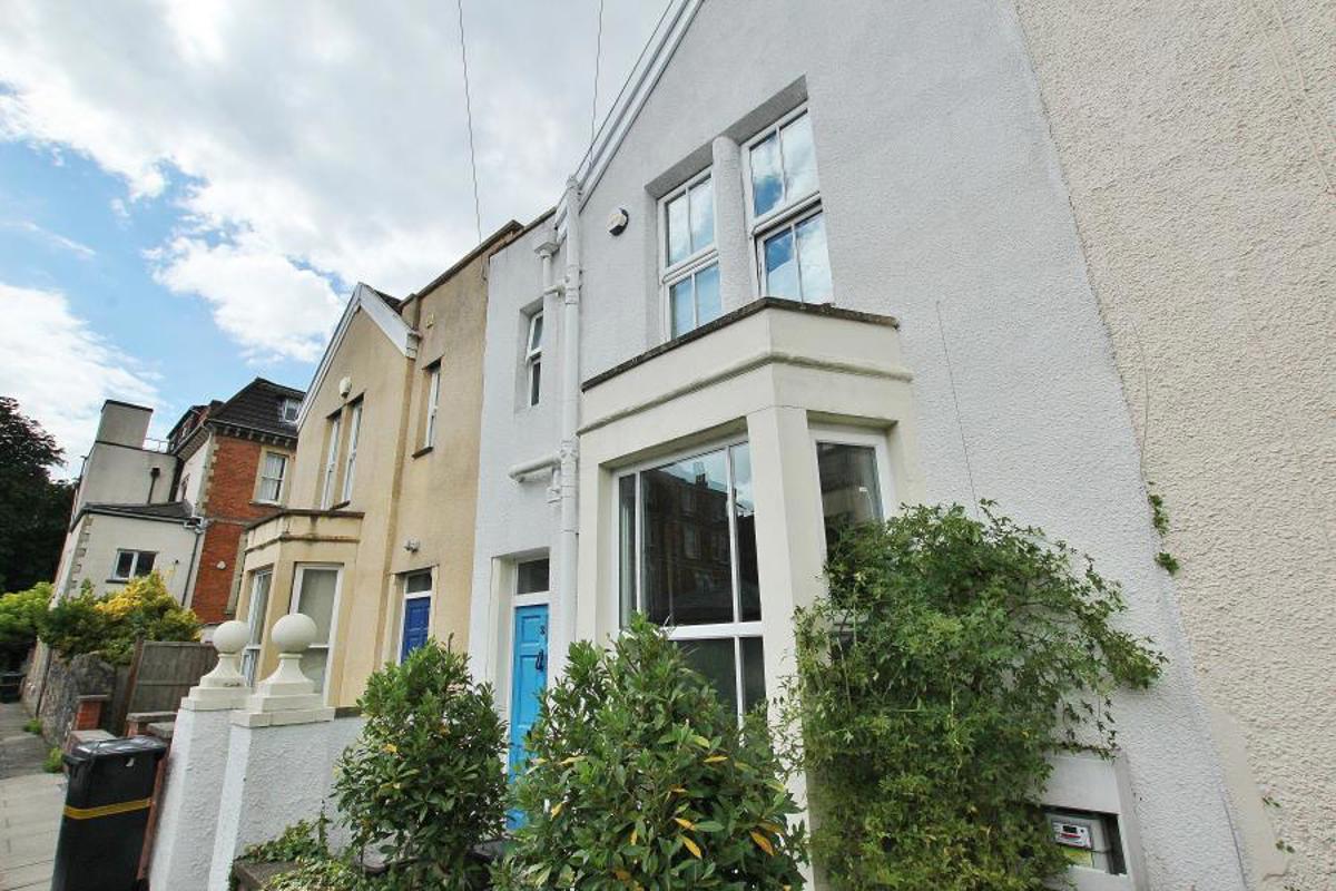 House Queen Victoria Road in Bristol
