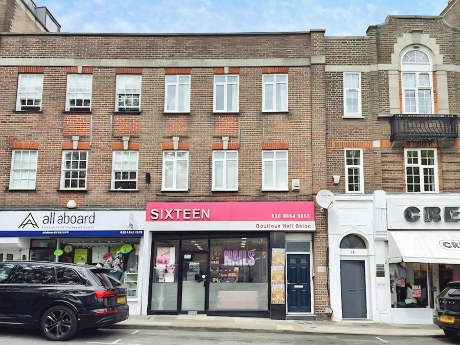 Flat The Broadway in Greater London