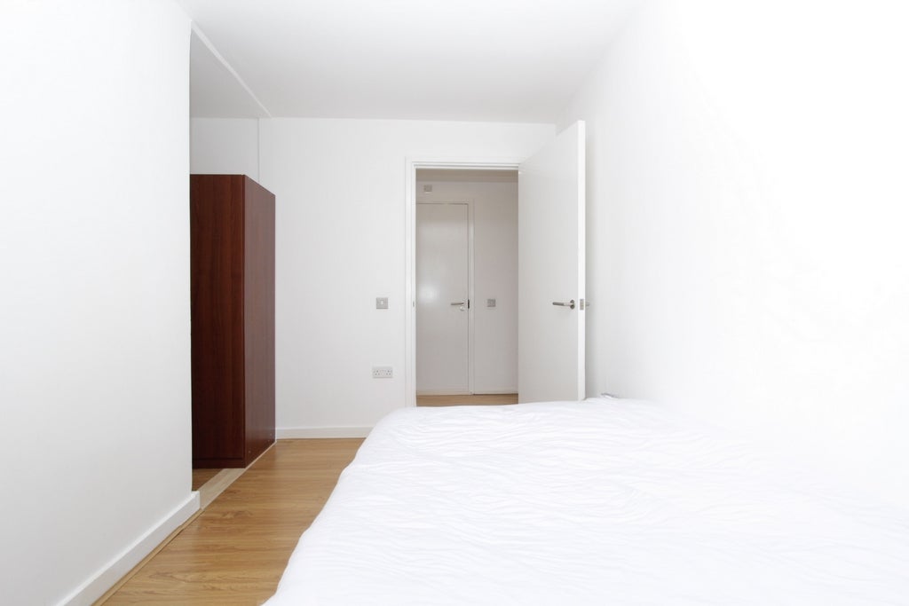 Room Globe Road in Greater London