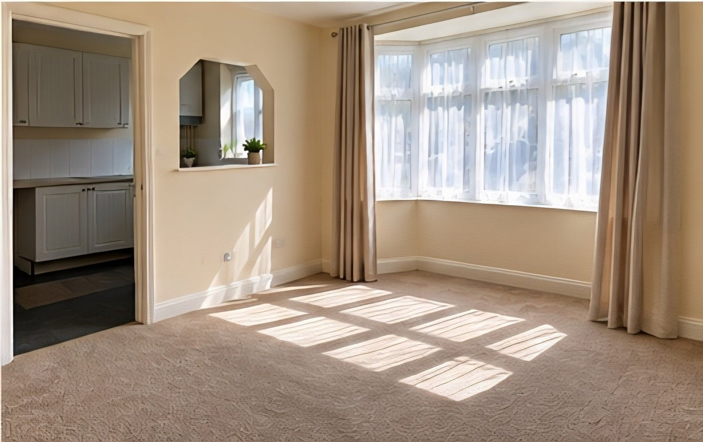 Flat Florence Road in Greater London