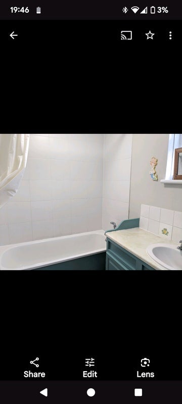 Room Dowdeswell Close in Greater London