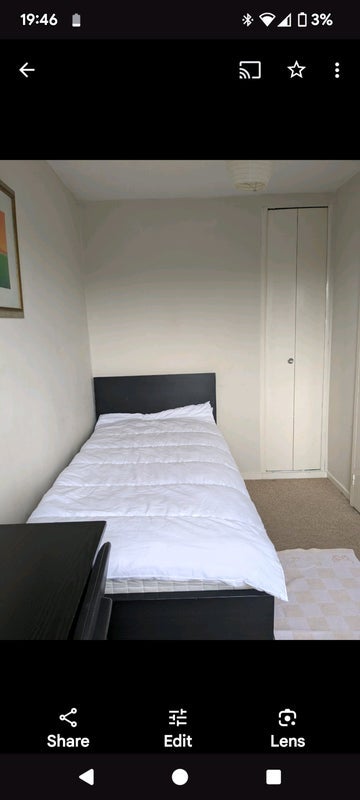 Room Dowdeswell Close in Greater London