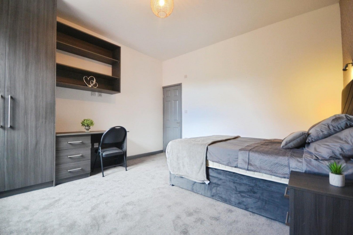 Flat Wokingham Road in Reading