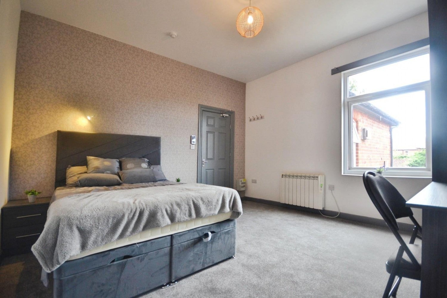 Flat Wokingham Road in Reading