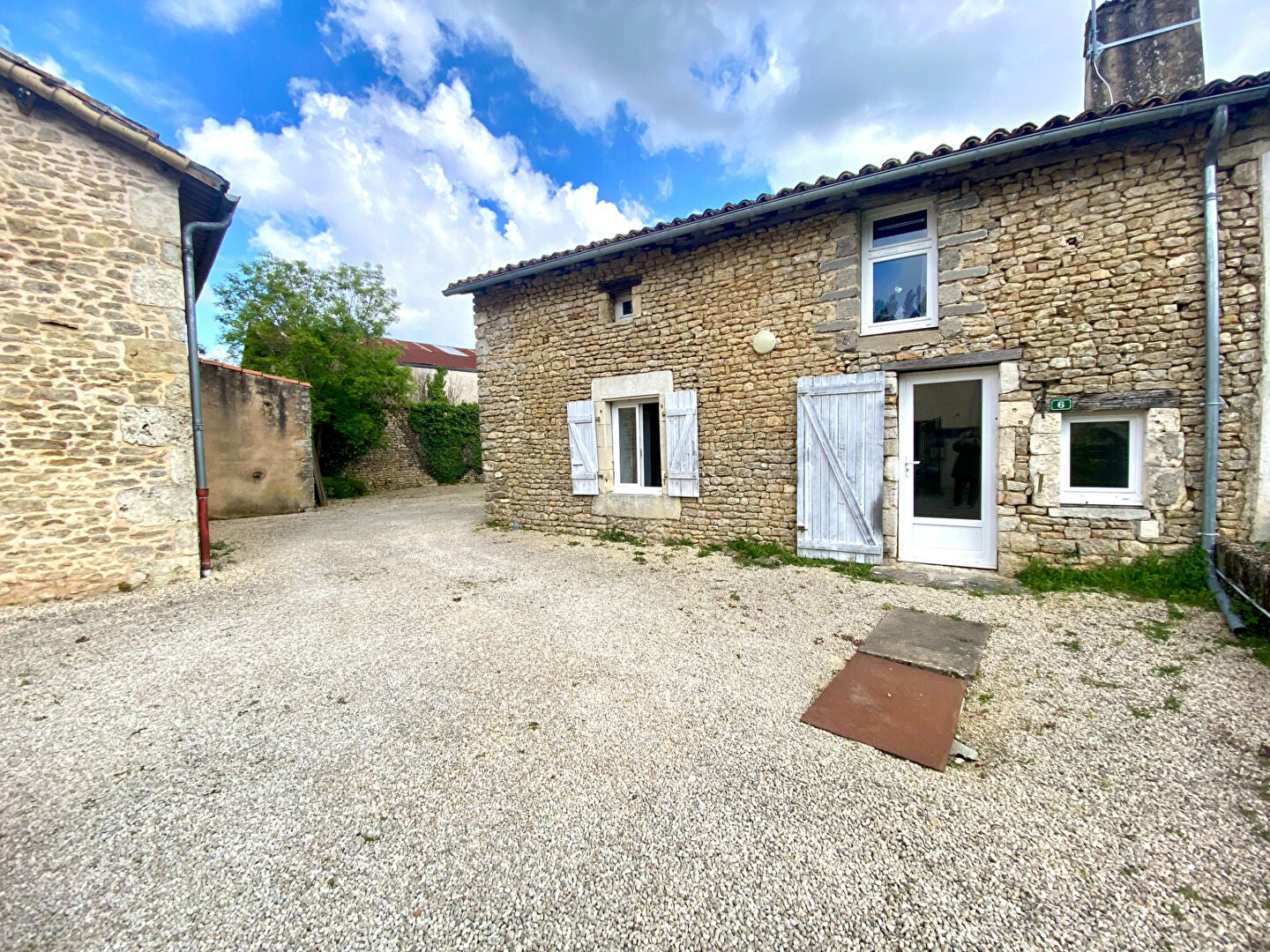House D 27 in Voulon