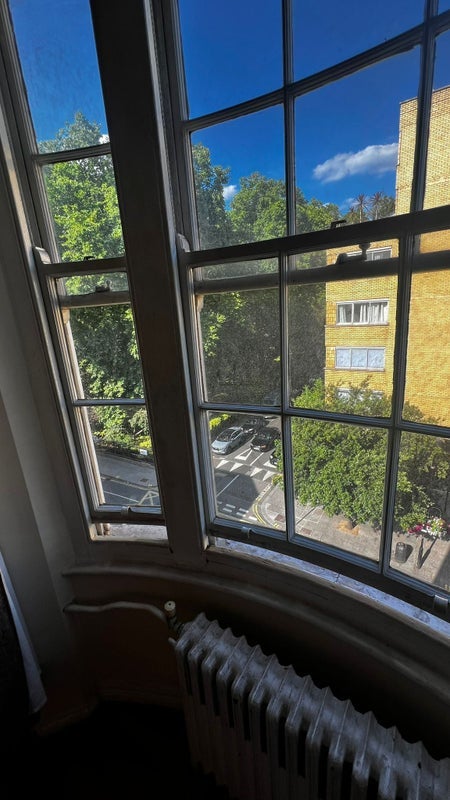 Room Porchester Road in City of Westminster