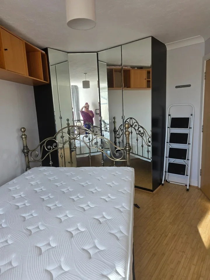 Room Tupman Close in Rochester