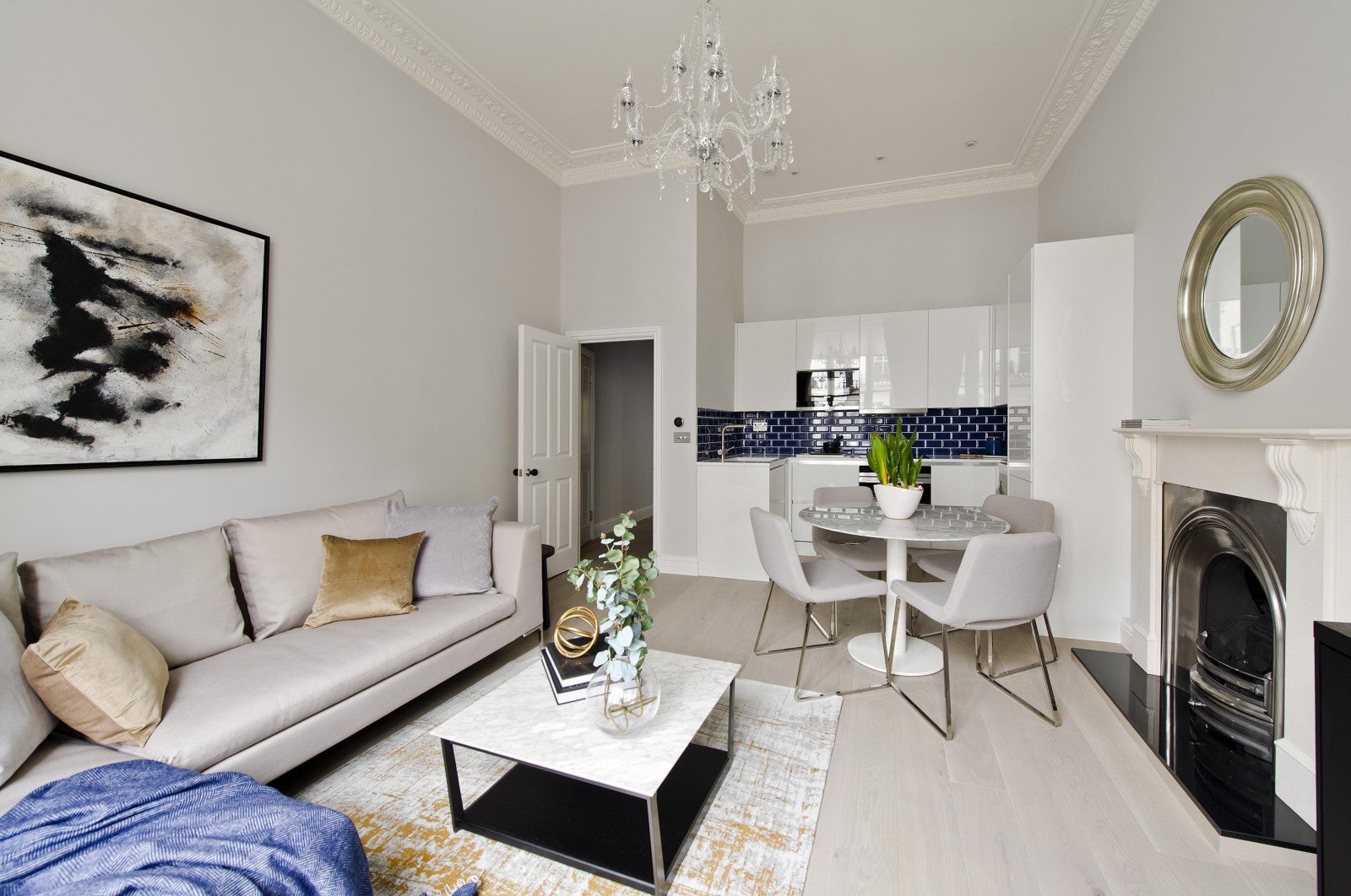 Flat St Stephen's Gardens in City of Westminster