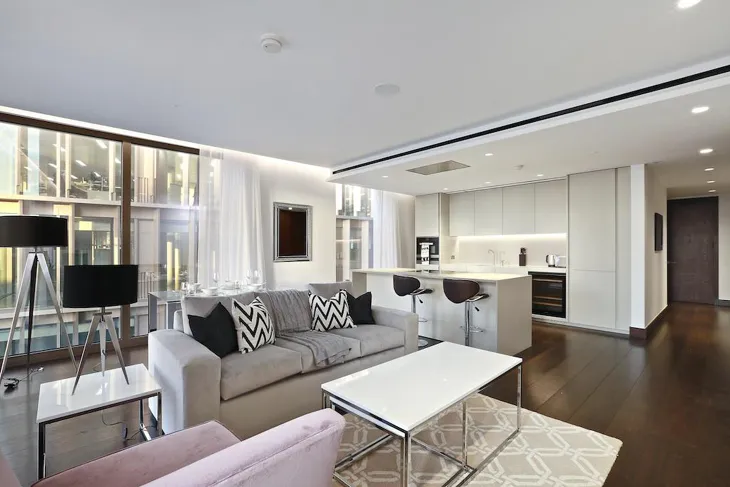 Flat Victoria Street in City of Westminster