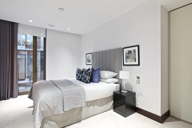 Flat Victoria Street in City of Westminster