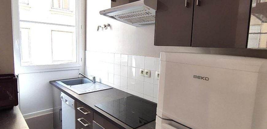 Flat Place Jean Jaurès in Saint-Étienne