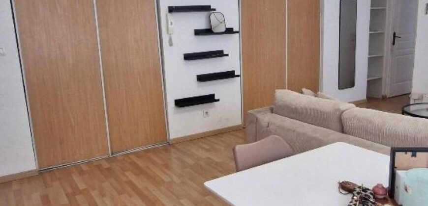 Appartement Place Jean Jaurès à Saint-Étienne