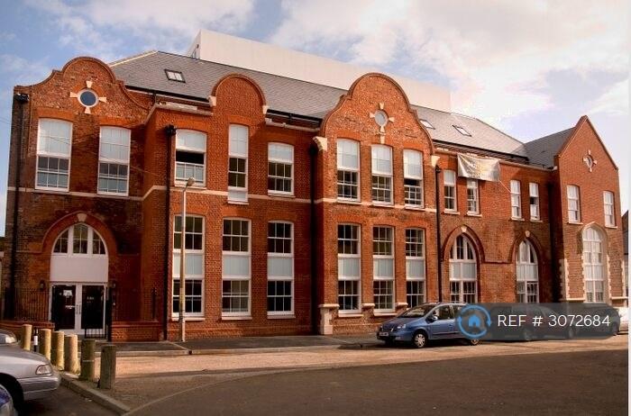 Flat Trinity Square in Thanet