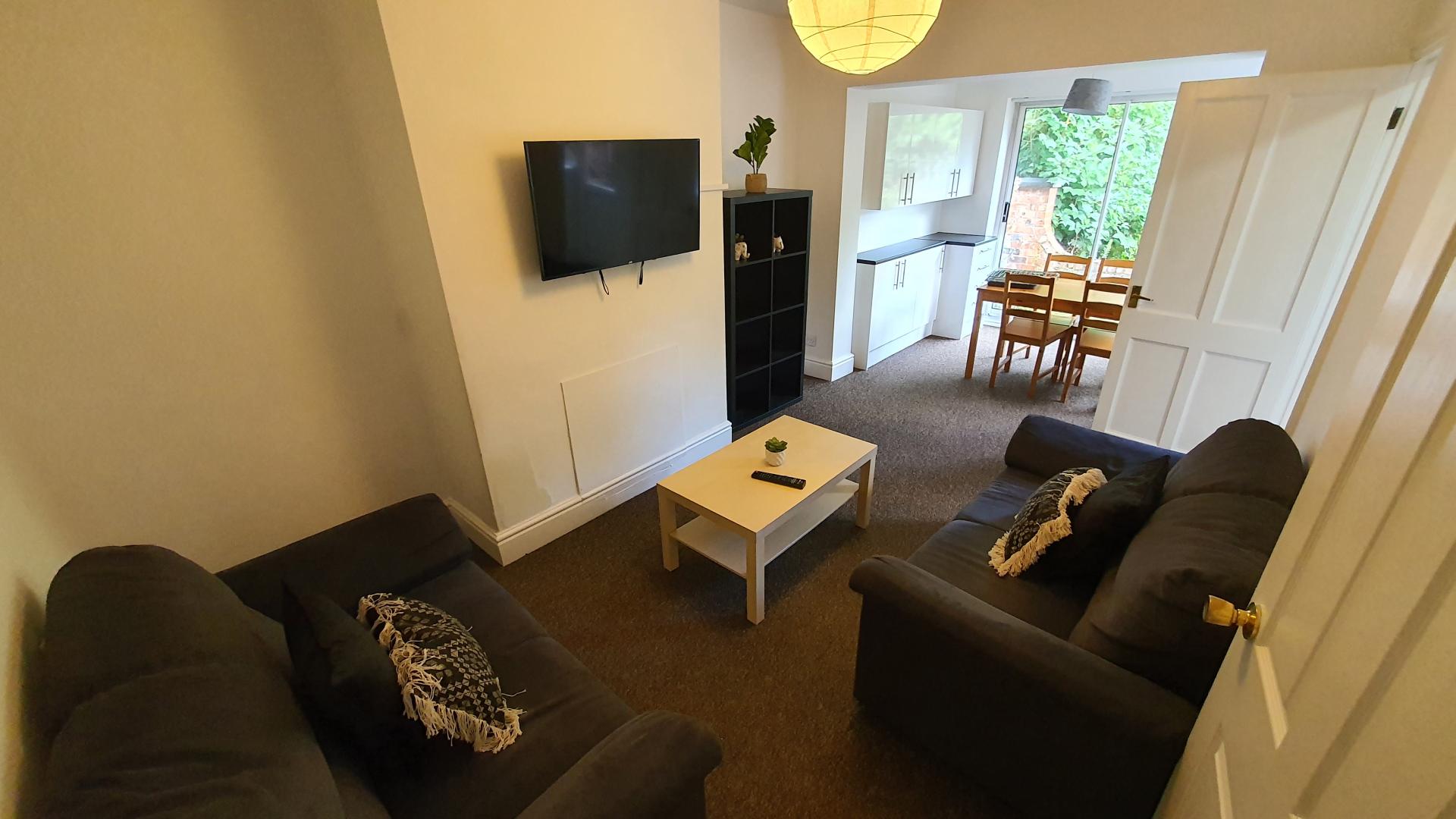 Room Sydney Road in Chester