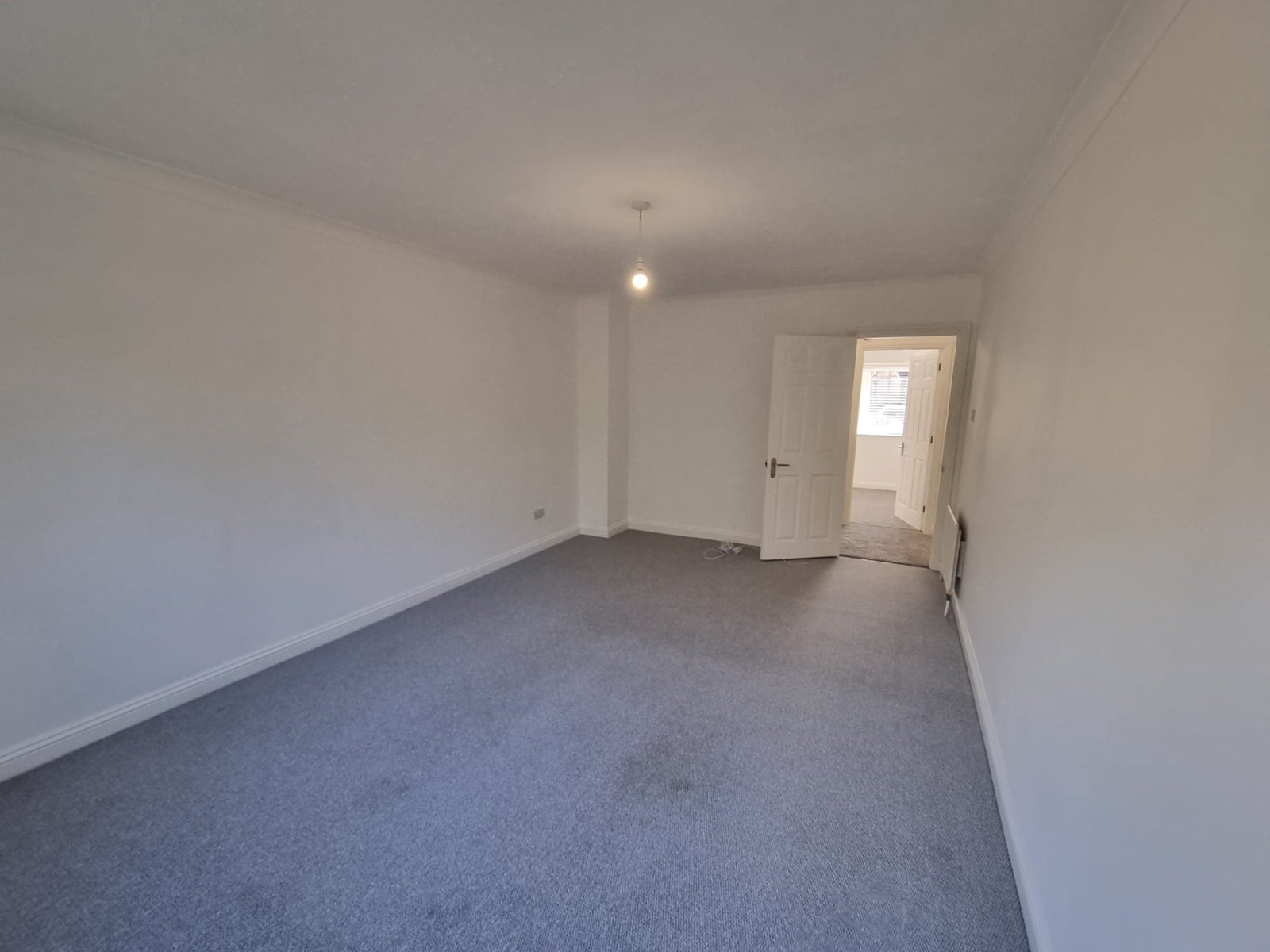 Flat The Rocks Close in Catbrook