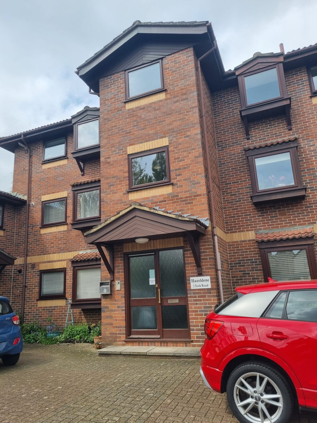 Flat The Rocks Close in Catbrook