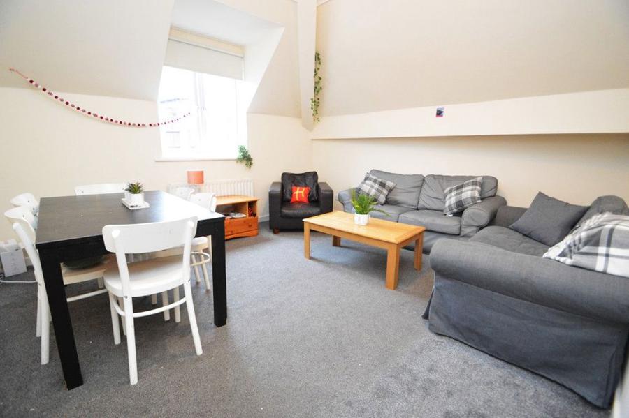 Flat Allergate in Durham
