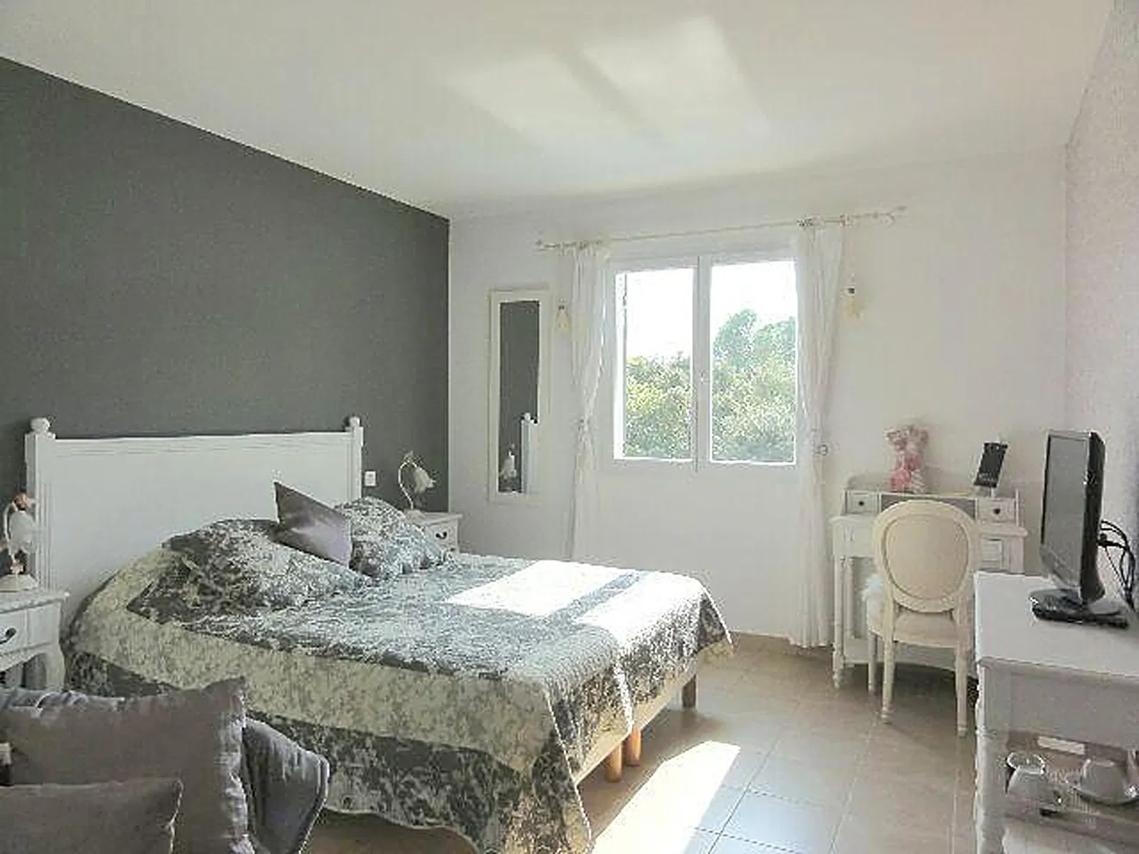 Chambre Route de Saint-Antonin à Lorgues