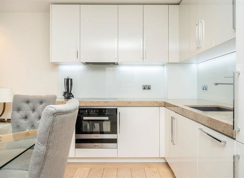 Flat Strand in City of Westminster