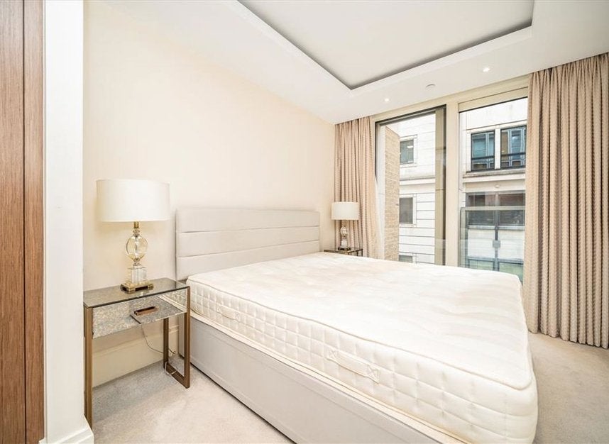 Flat Strand in City of Westminster