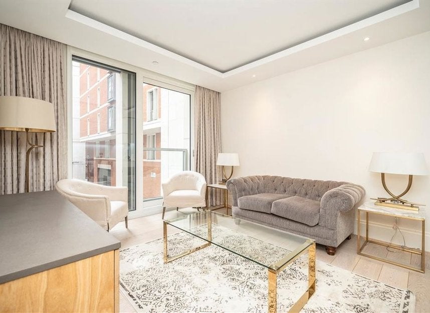Flat Strand in City of Westminster