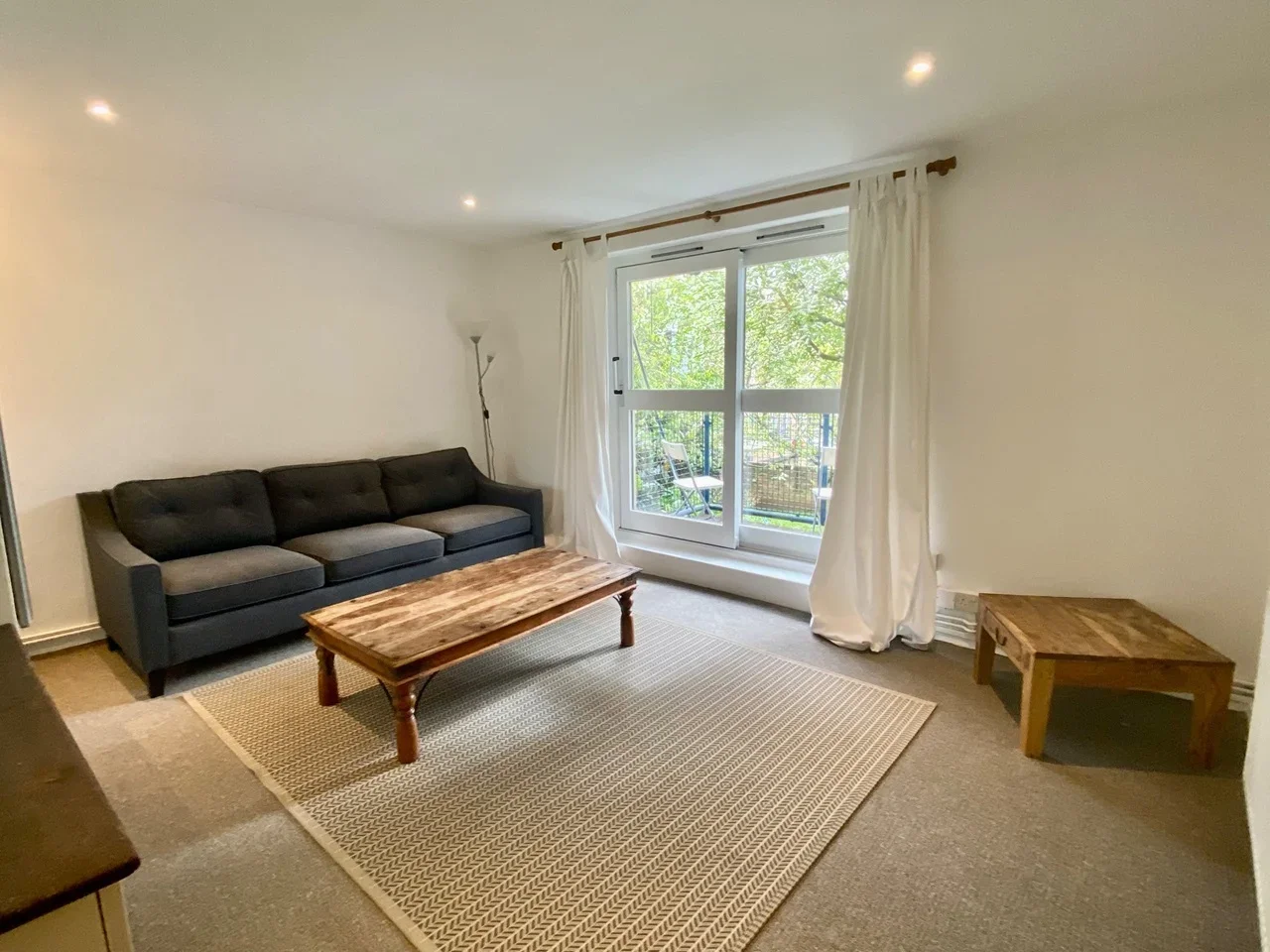 Flat Landseer Road in Greater London