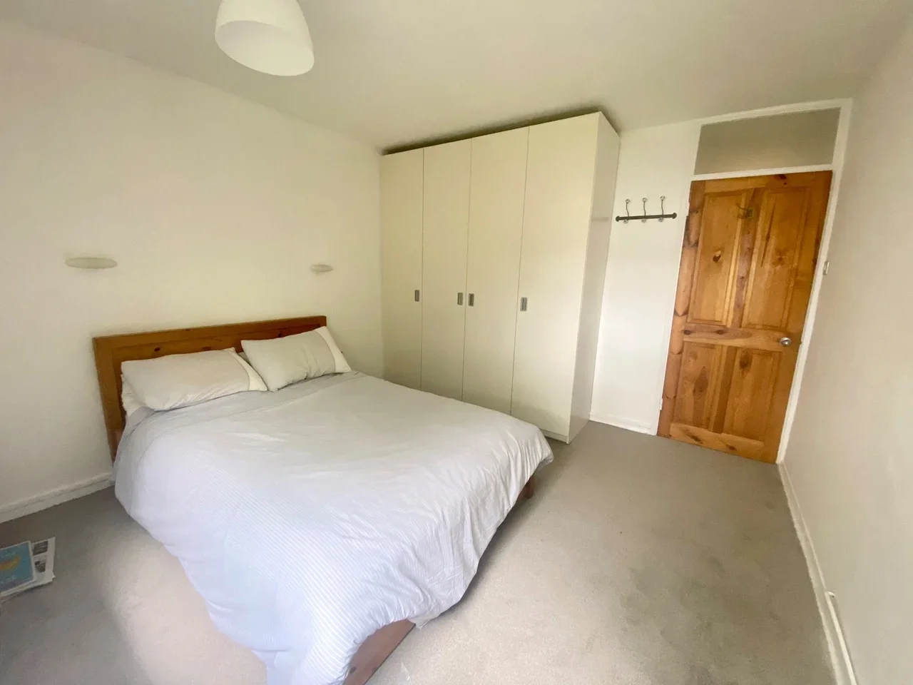 Flat Landseer Road in Greater London
