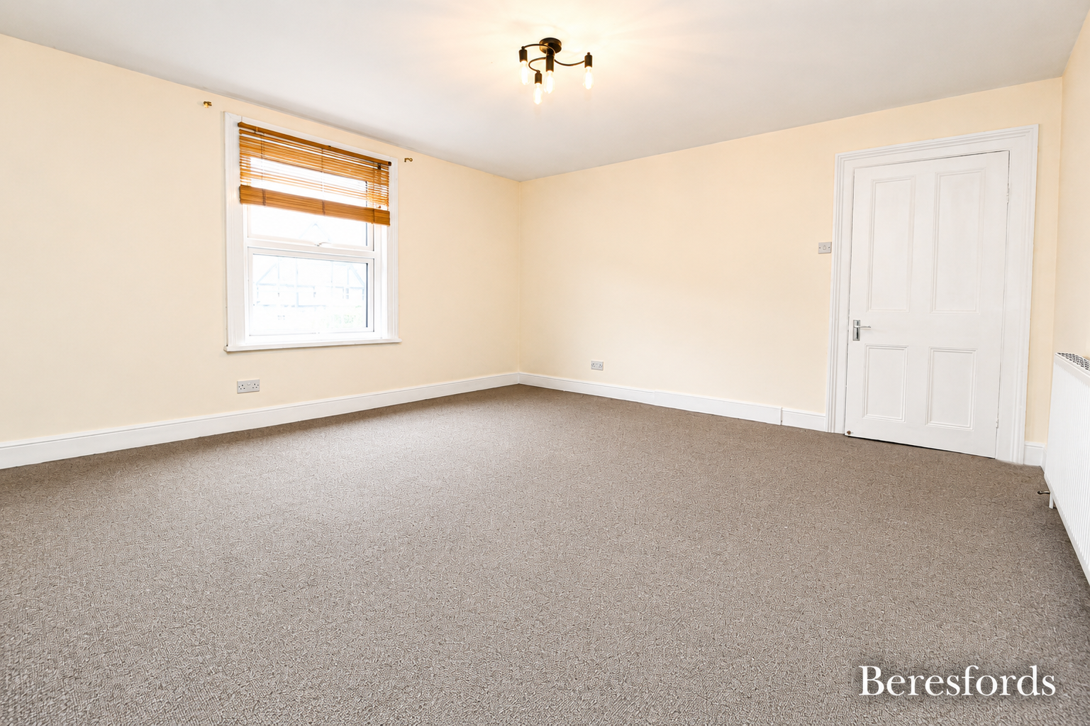 Flat High Street in Brentwood