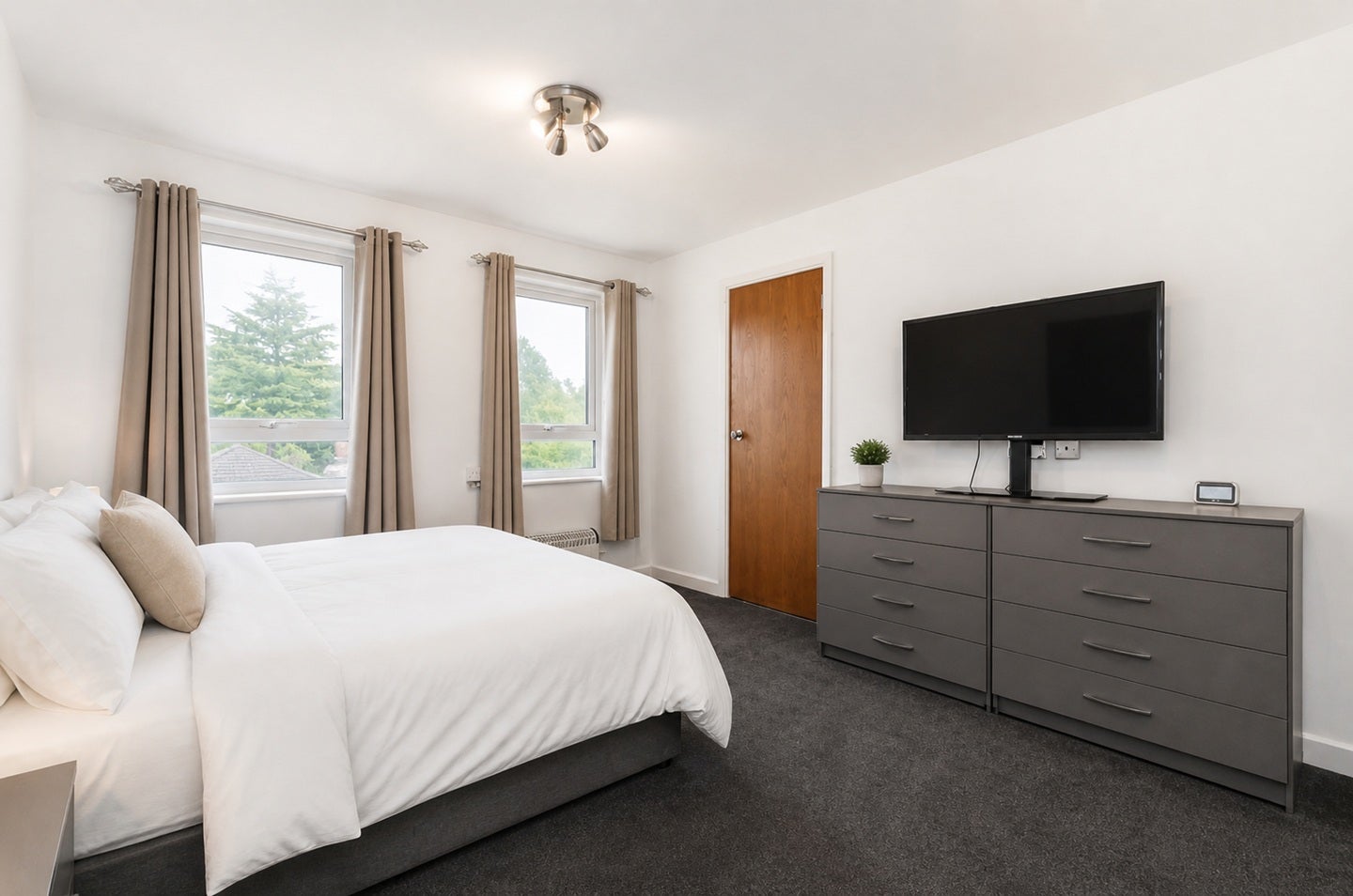 Flat Ellen Wilkinson Crescent in Manchester