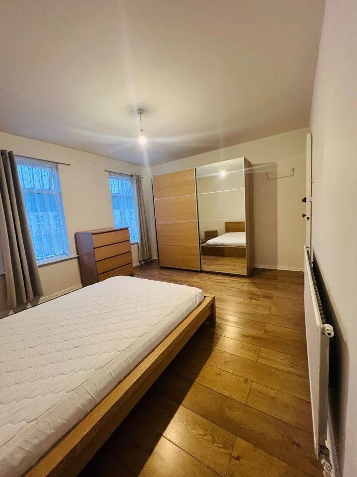 Room Chadwell Road in Grays