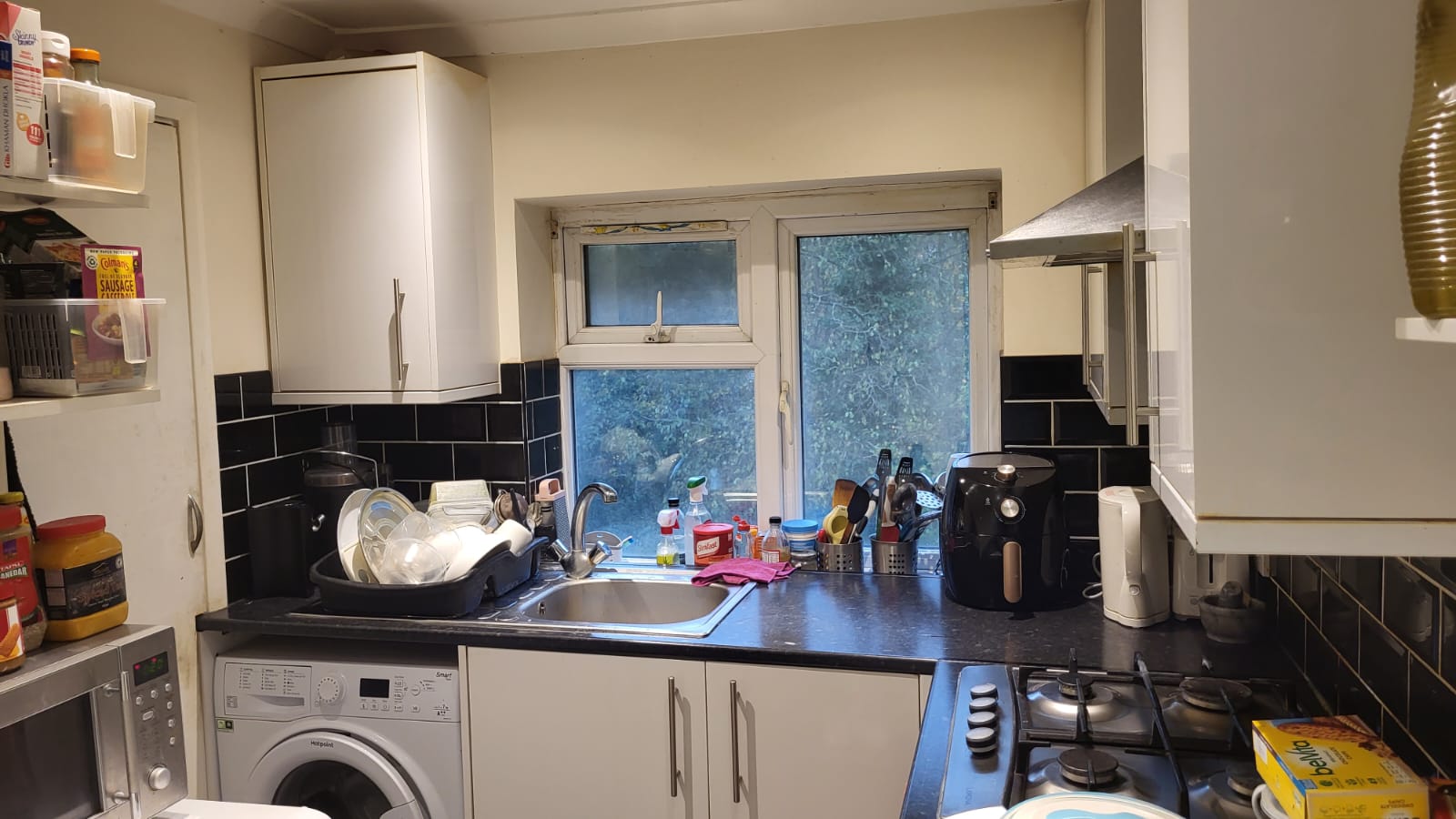 Flat Larch Crescent in Greater London