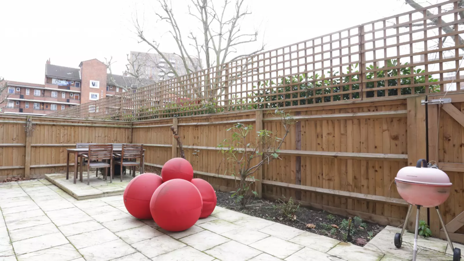 Room Talwin Street in Greater London