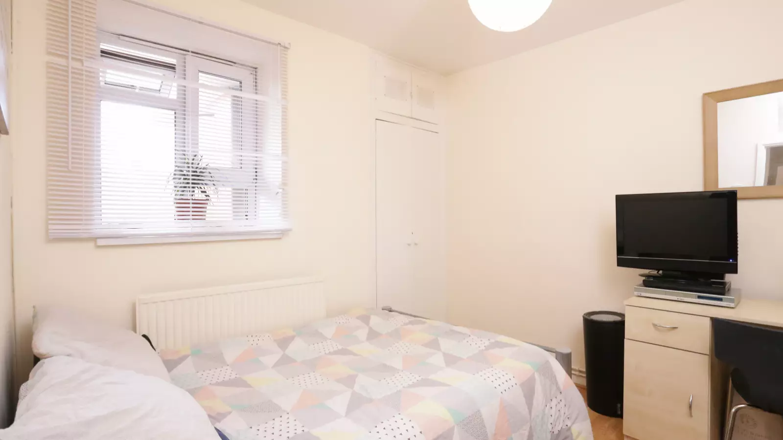 Flat Talwin Street in Greater London
