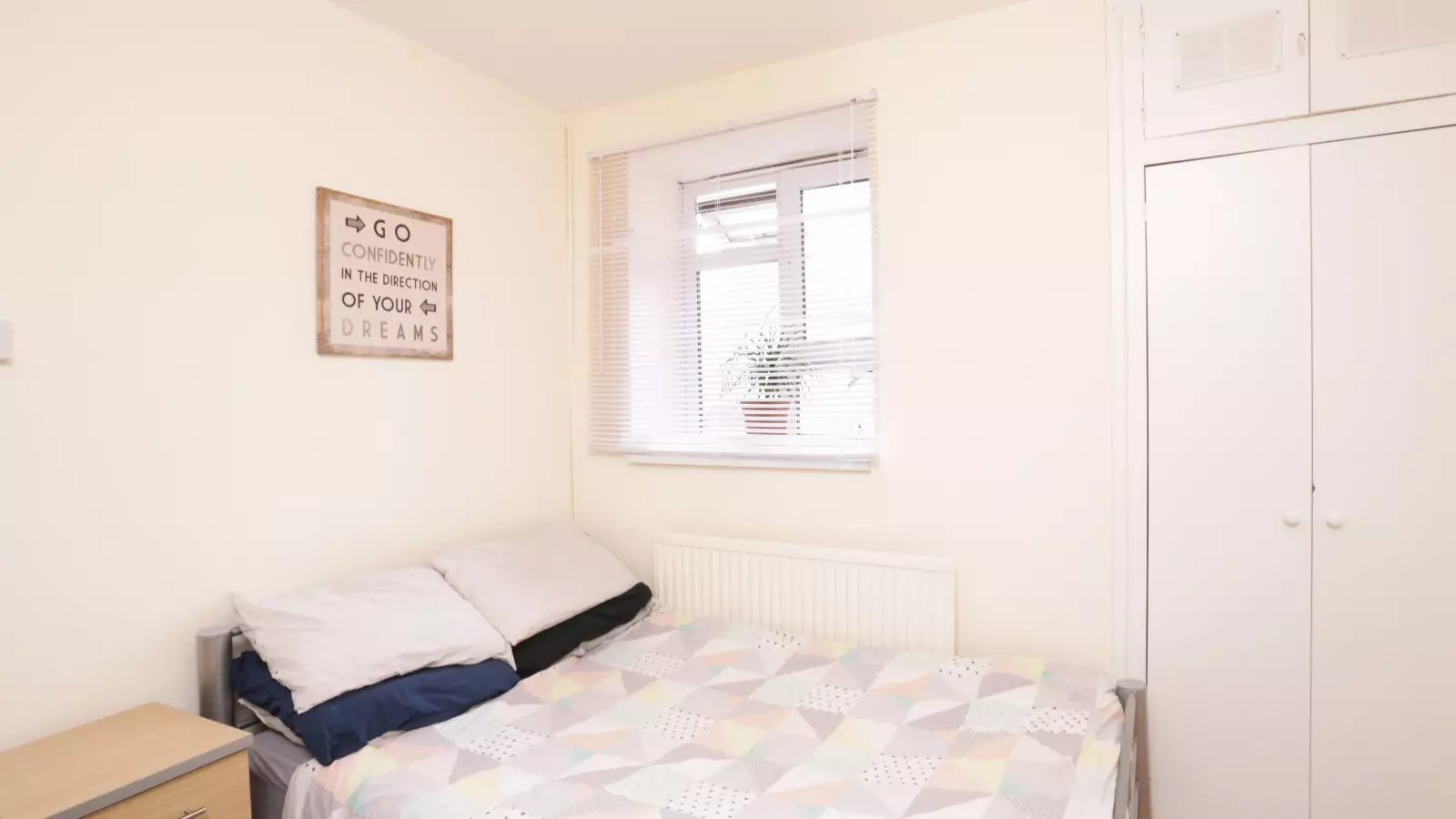 Room Talwin Street in Greater London