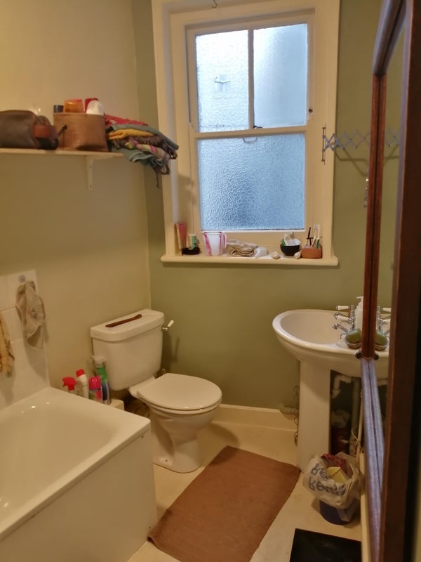 Room Hammersmith Flyover in Greater London