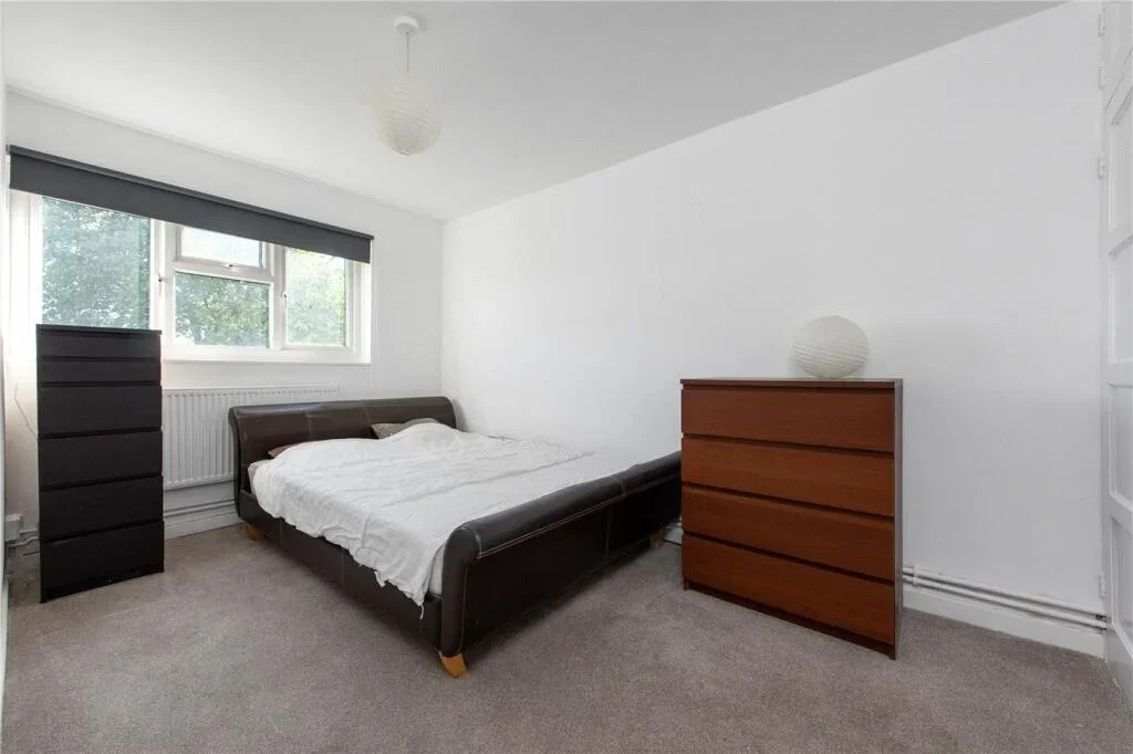 Flat New North Road in Greater London