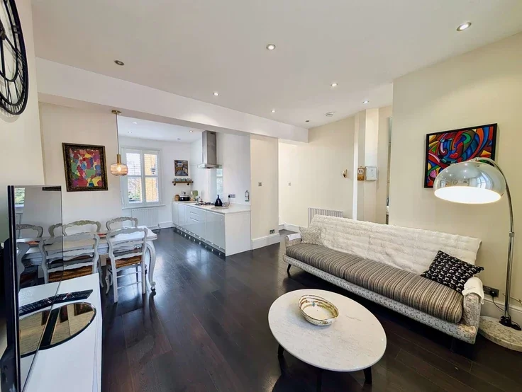Flat New King's Road in Greater London