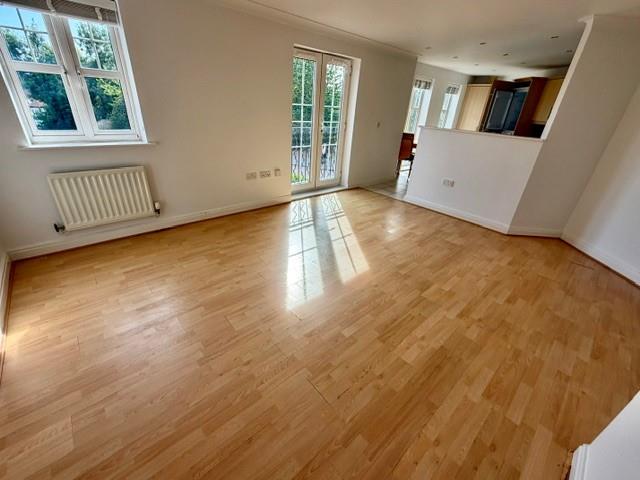 Flat Shillingford Close in Greater London