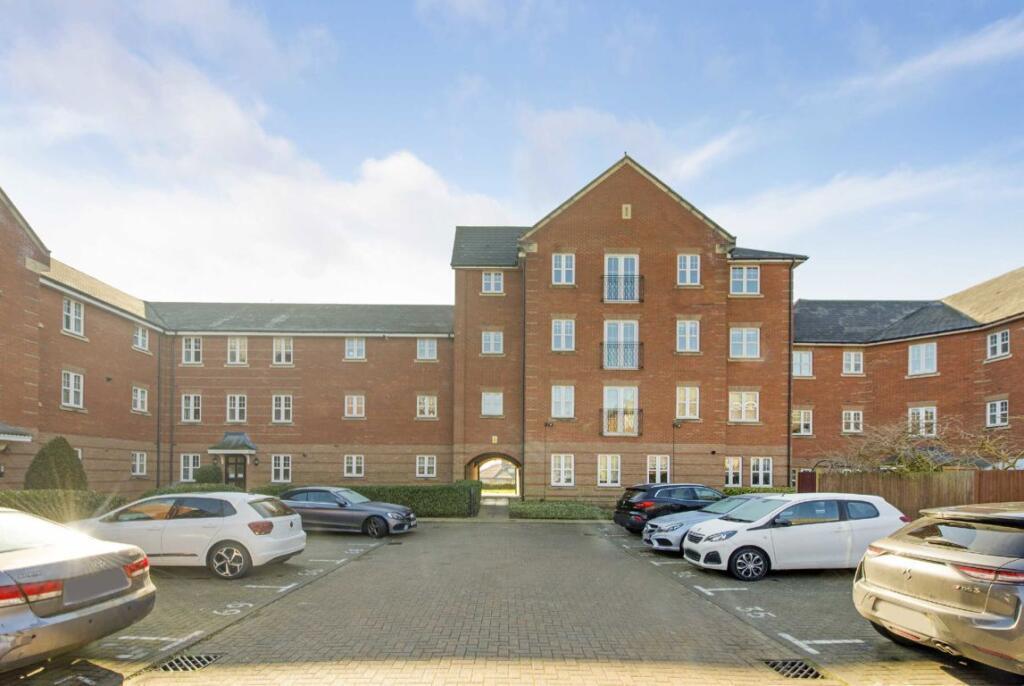 Flat Shillingford Close in Greater London