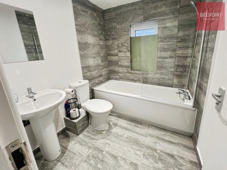 Room Corporation Road in Grimsby