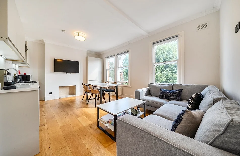 Flat Portnall Road in City of Westminster