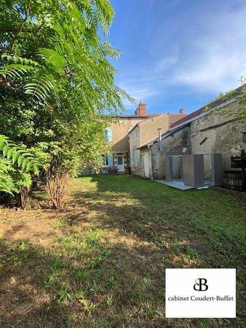 Flat Rue des Jardins in Cosne-Cours-sur-Loire