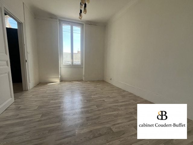 Flat Rue des Jardins in Cosne-Cours-sur-Loire