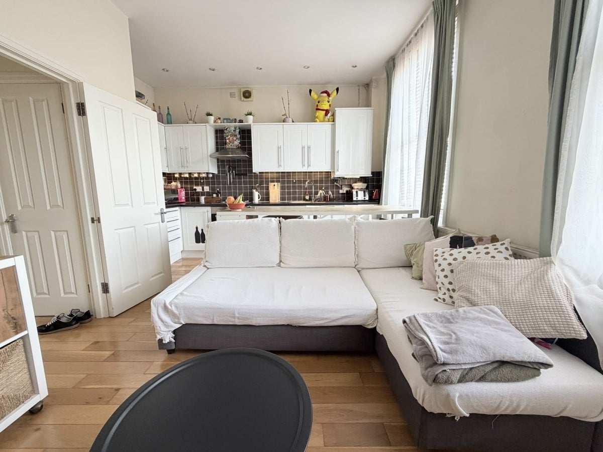 Flat Courtauld Road in Greater London