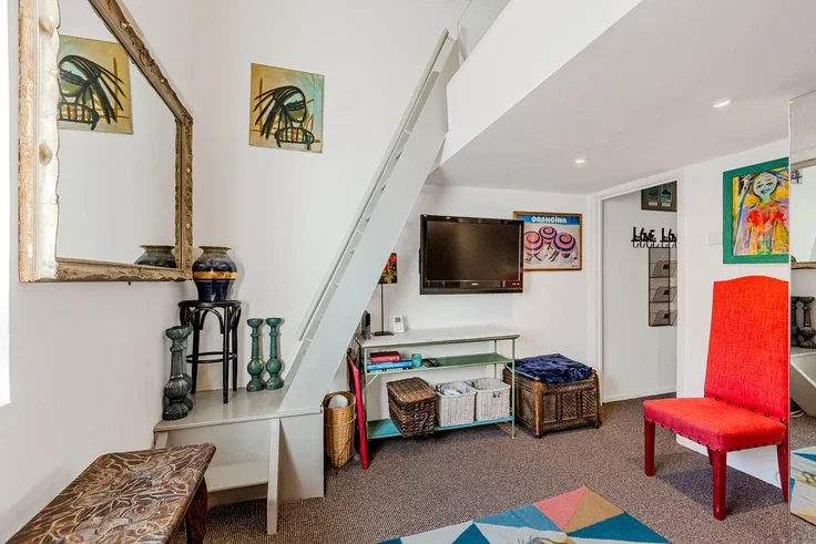 Flat Westbourne Gardens in City of Westminster