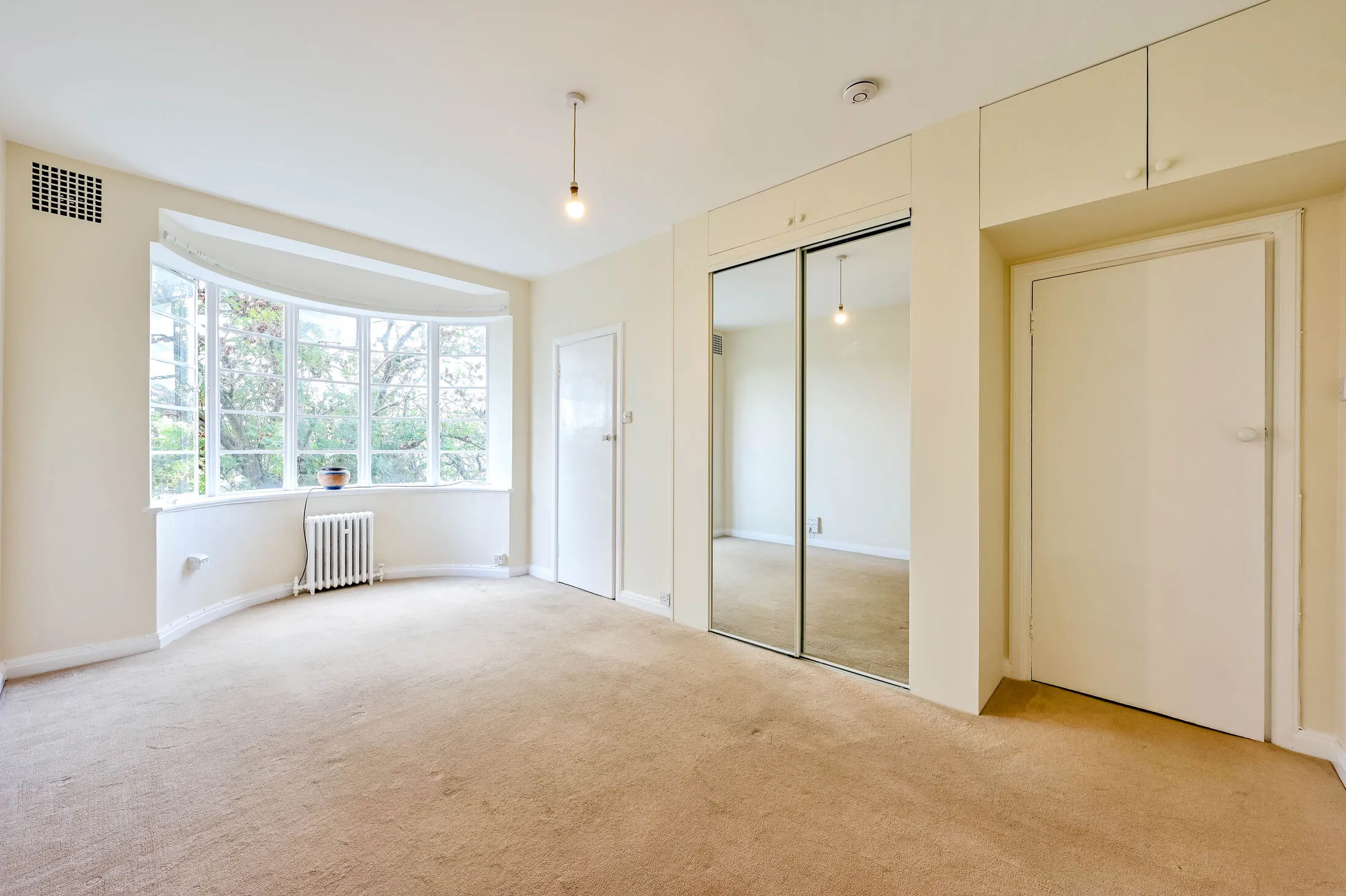 Flat Wyke Road in Greater London