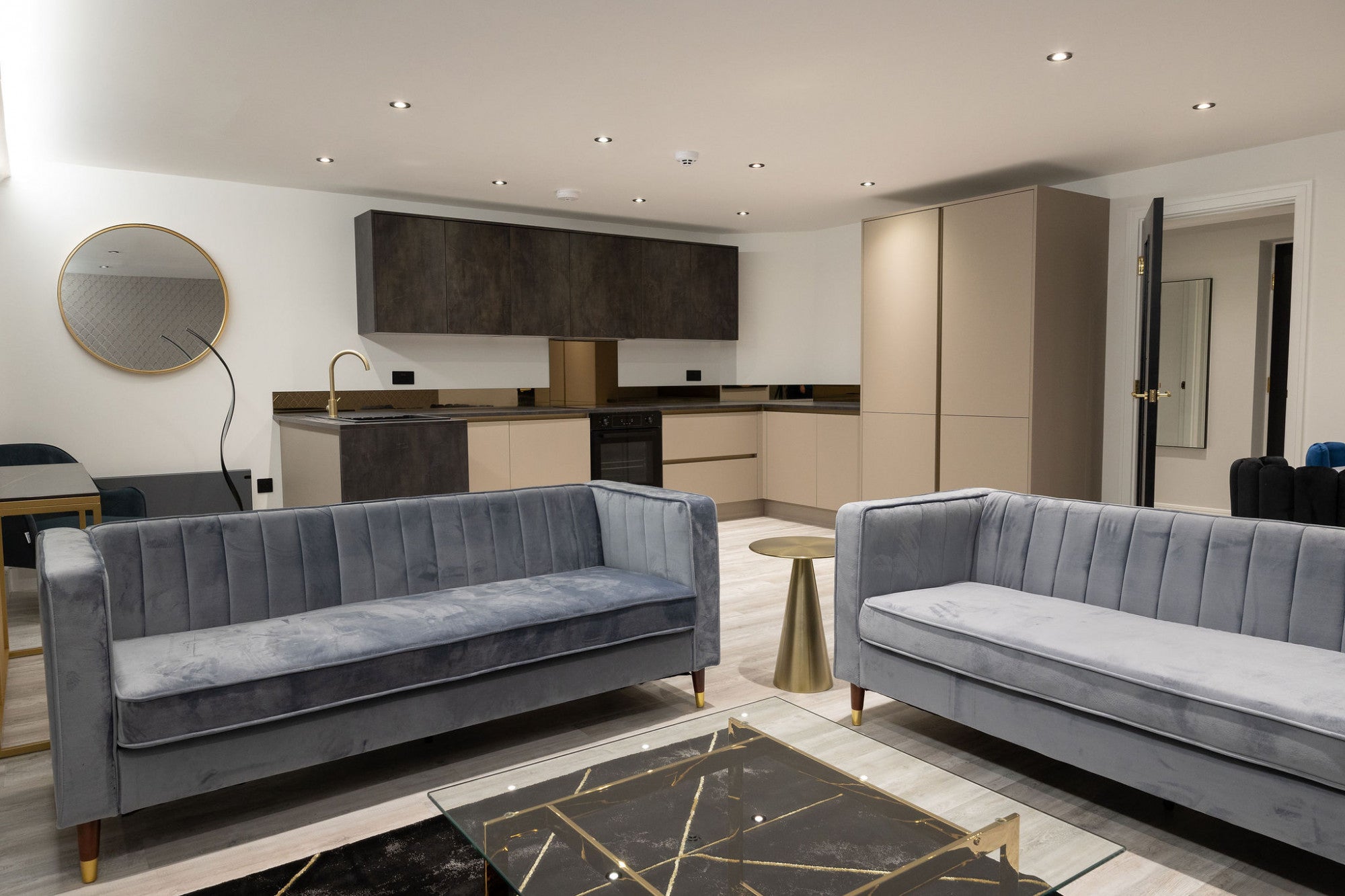 Flat Main Sprit Weind in Preston