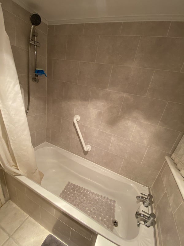 Room Westhead Avenue in Kirkby