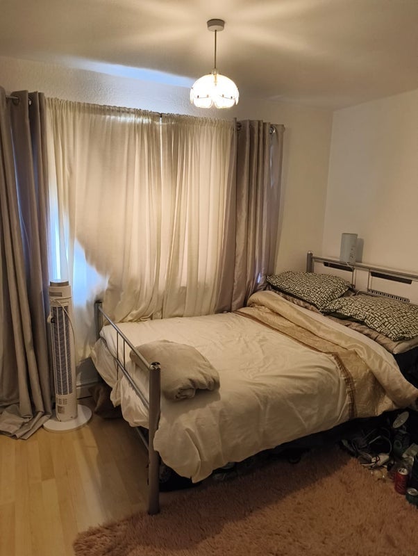 Room Westhead Avenue in Kirkby