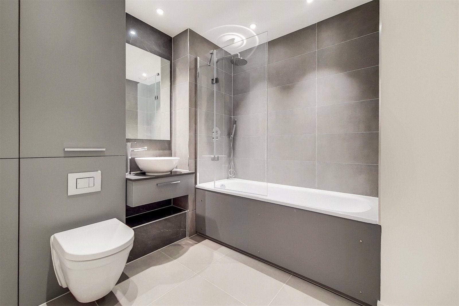 Flat Atlantis Avenue in Greater London